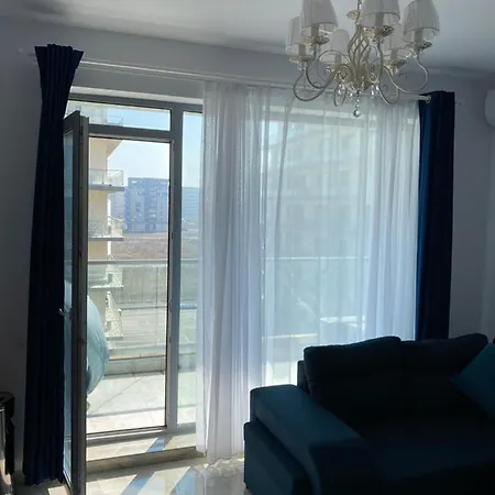 Lotus 42 아파트 마마이아