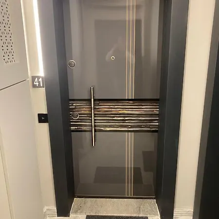 Lotus 42 * 마마이아